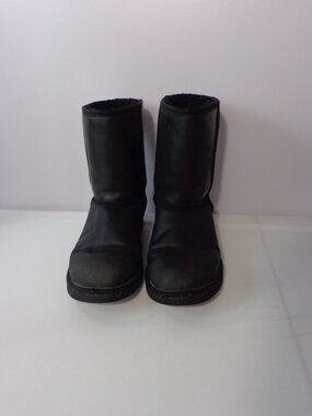UGG Australia Classic Short Black Leather Winter Boots 1005093 Women's Size 9